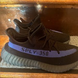 Yeezy Boost 350 V2 Dazzling Blue